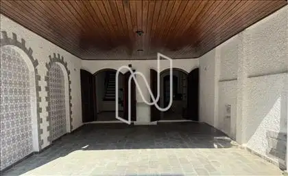 Garagem.