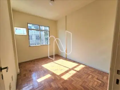 Quarto da frente