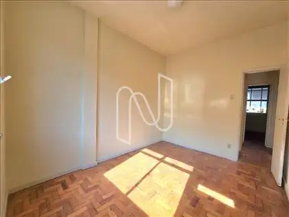 Quarto da frente