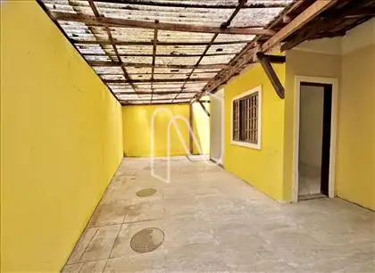 Área externa fundos.