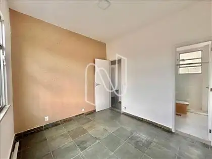 Quarto 2 (suíte)