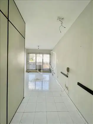 Acesso à sala.
