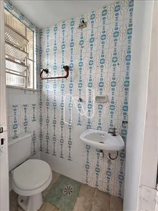 Banheiro da área