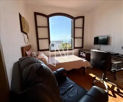 Quarto 2/ 2º piso.
