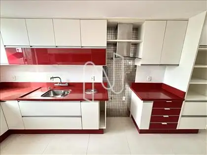 Cozinha moderna totalmente planejada