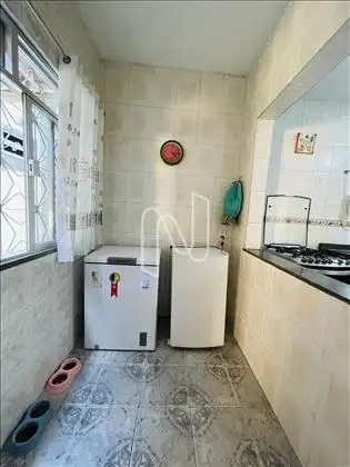 Espaço de apoio à cozina. 