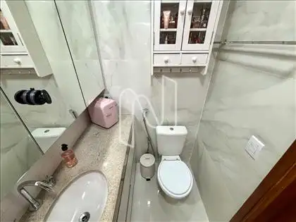 Banheiro da da primeira suite