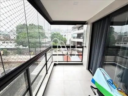 Varanda acoplada a primeira suite