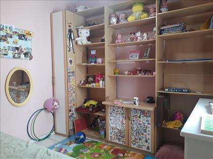 Quarto 2 com Armário Embutido
