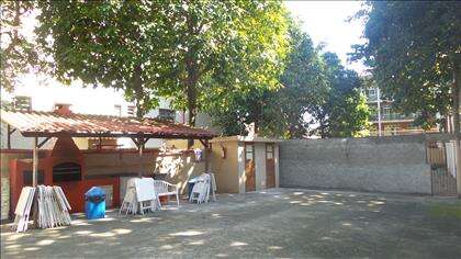 Espaço para festas e churrasco