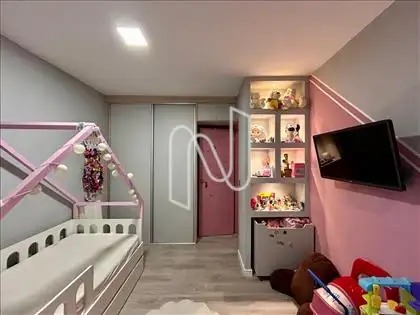 Quarto 2 (Suíte)
