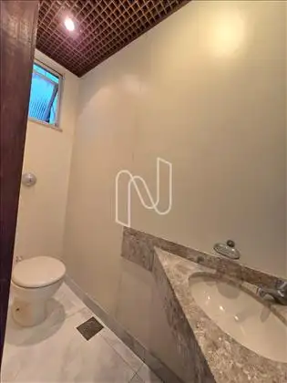 Lavabo no primeiro piso 