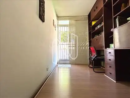 4º quarto seg. andar/escritório 