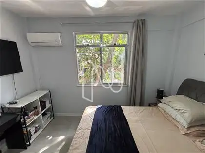 Quarto da frente