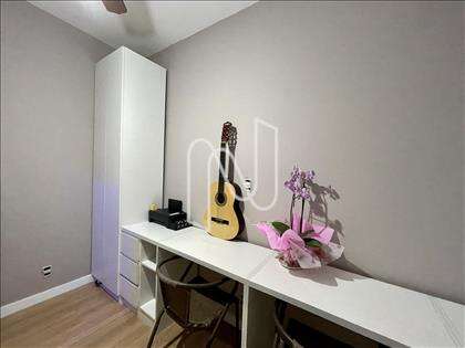 Quarto 2/escritório.