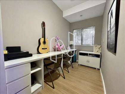 Quarto 2/escritório.
