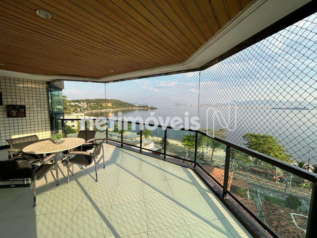 Varanda com vista pro mar