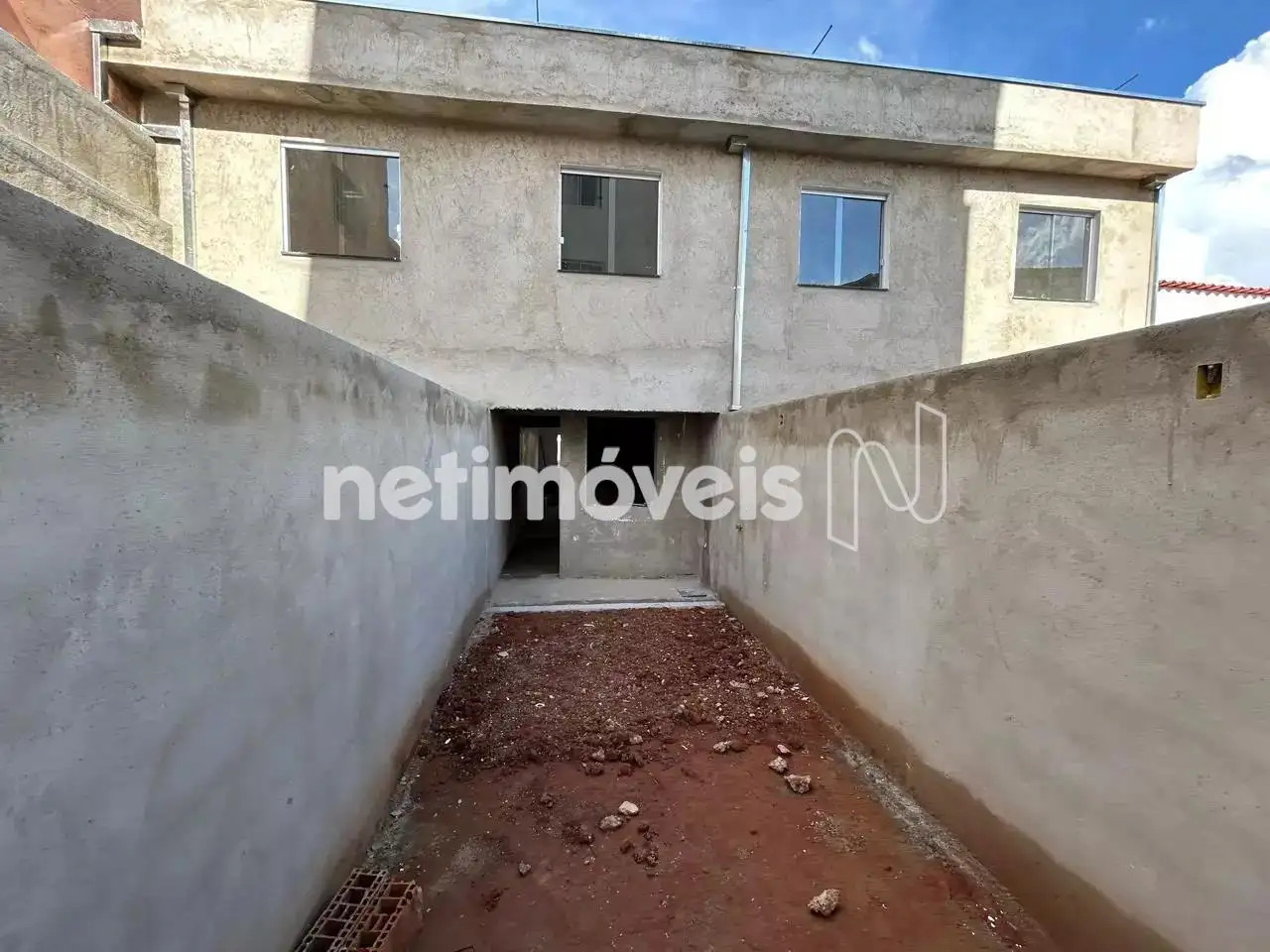 Casa para comprar com 60 m², 2 quartos, 1 banheiro, 1 vaga em Rua Egito, Jardim Leblon, Belo Horizonte