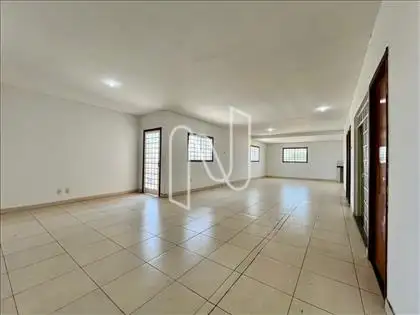  19 - Amplo Salão no 3º Piso 