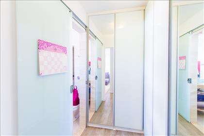 21 - Closet