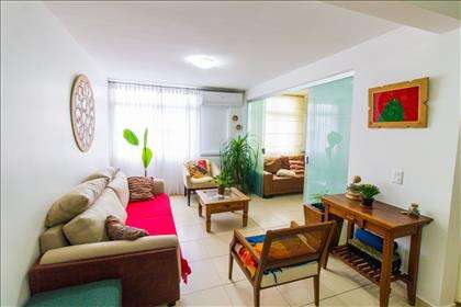 02 - Sala de estar com ar condicionado.jpg