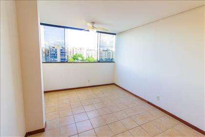 14 - Quarto 01 com varanda incorporada
