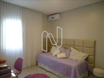 13- Amplo quarto 01