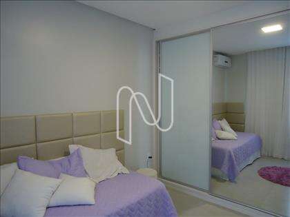 14- Quarto 01 com armários planejados
