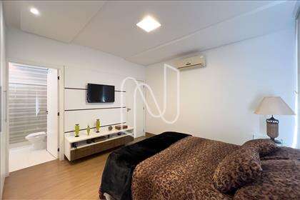 Suites espaçosas e lindas.