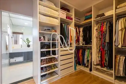 Closet  