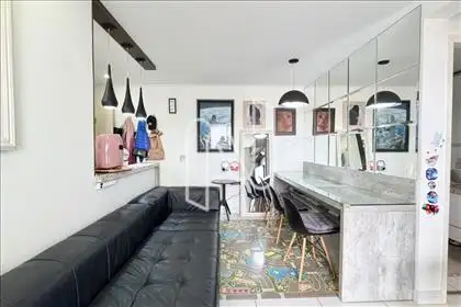  Sala  