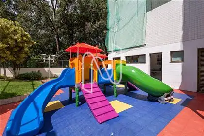  Playground 