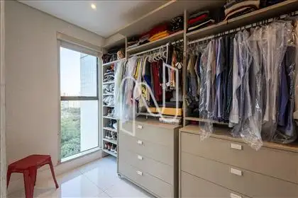 Closet - Quarto 3  