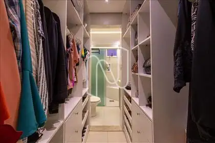 Closet  