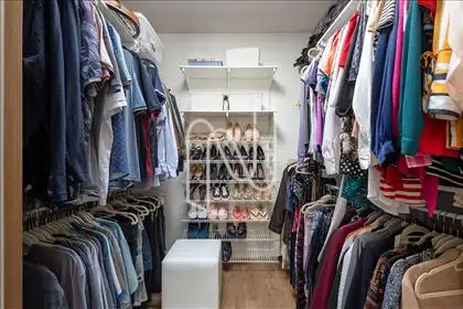 Closet -Quarto 4  