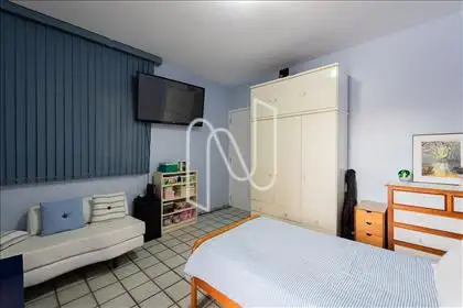 Quarto 1  