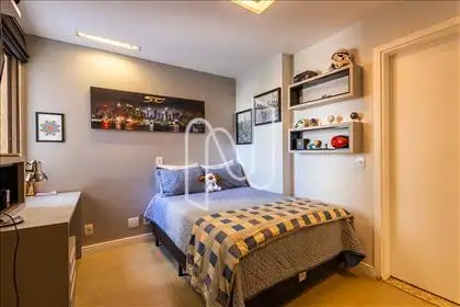Quarto 4