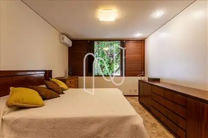 Quarto 4 