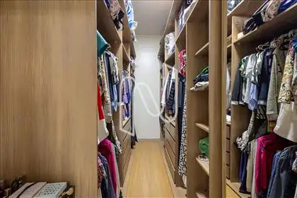 Closet - Quarto 3  