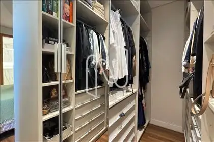 Closet  