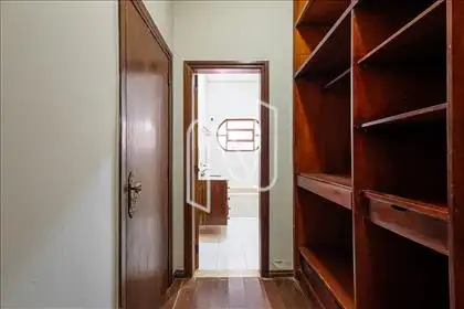 Closet  