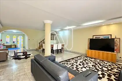  Sala  