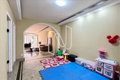  Sala  