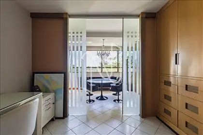  Sala  