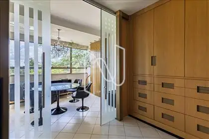  Sala  