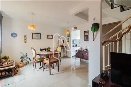  SALA