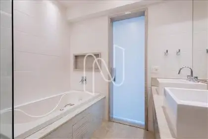 QUARTO 4 - SUÍTE PRINCIPAL  