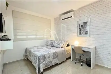 Quarto 4  