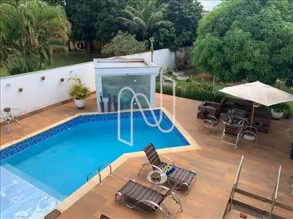 PISCINA 