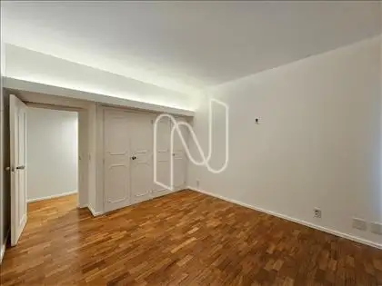 1 QUARTO  